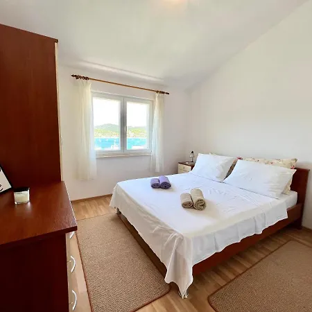 Apartment Kustura Vinisce