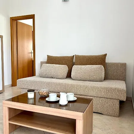 Kustura Apartment